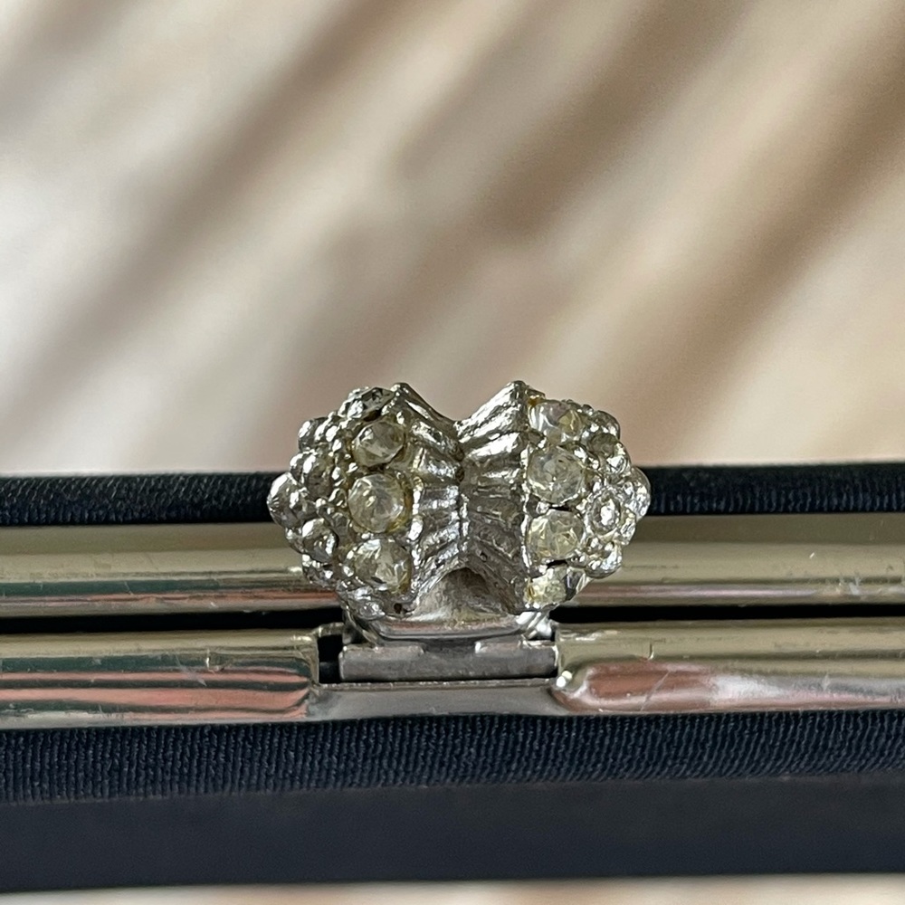 Vintage Clutch - Picture 6 of 6